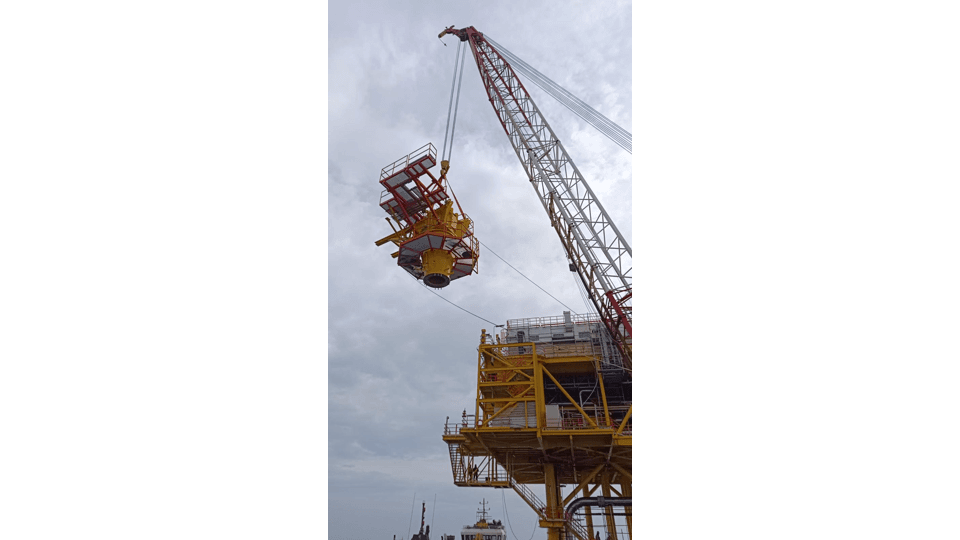 heavy-cargo-handling